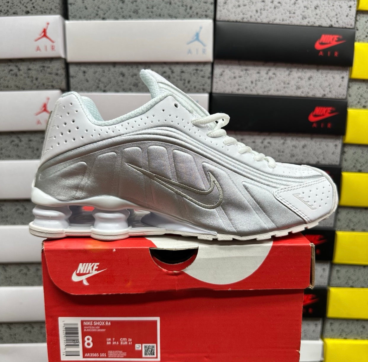 Shox R4